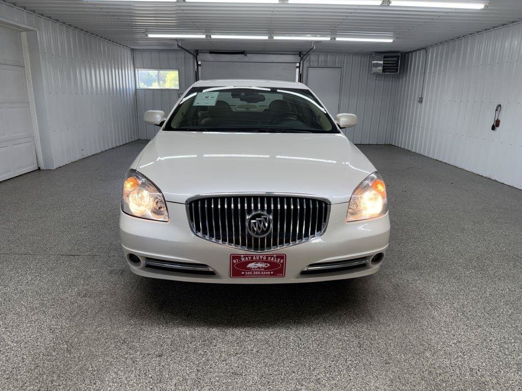 Used 2010 Buick Lucerne CXL FWD image 2