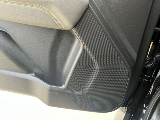 Used 2025 Chevrolet Colorado ZR2 w/ Midnight Edition image 25