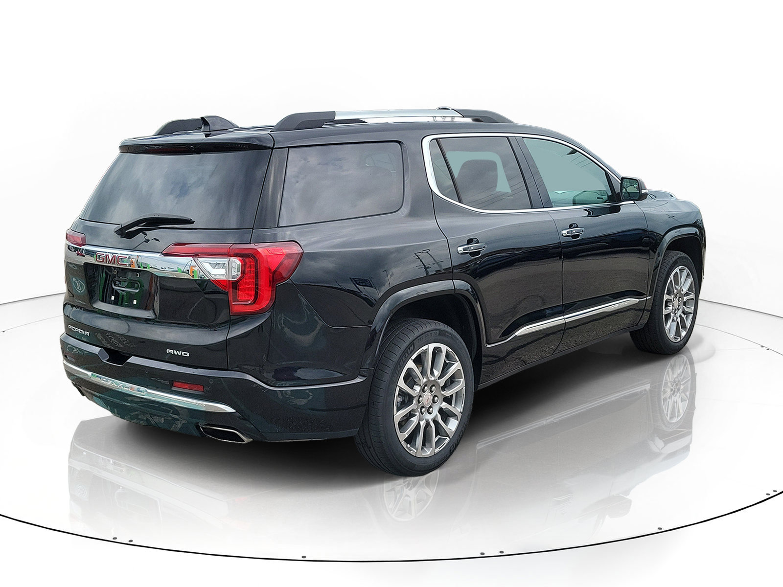 Used 2022 GMC Acadia Denali w/ Denali Ultimate Package AWD/4WD image 3