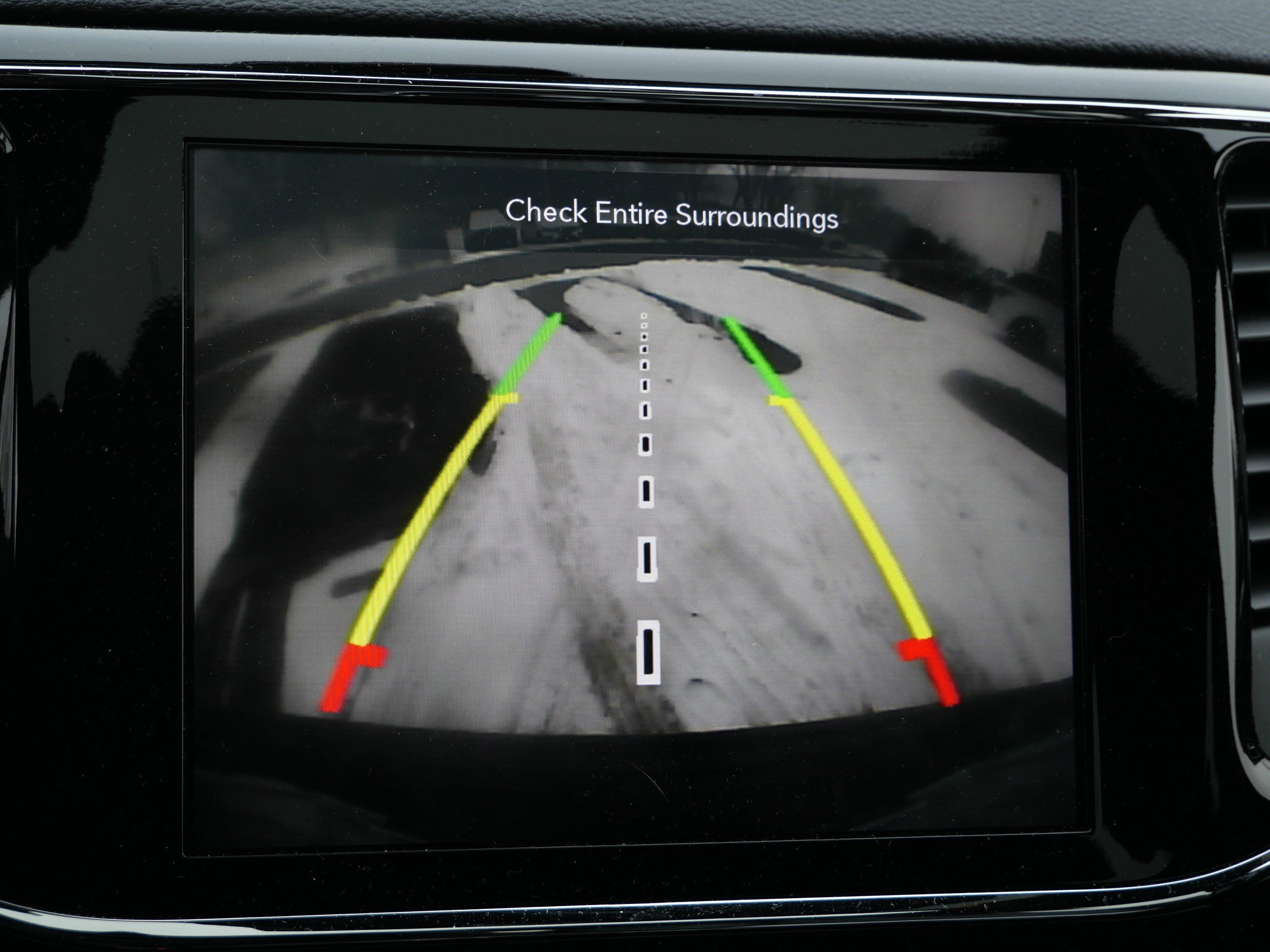 Used 2020 Jeep Grand Cherokee Altitude image 26