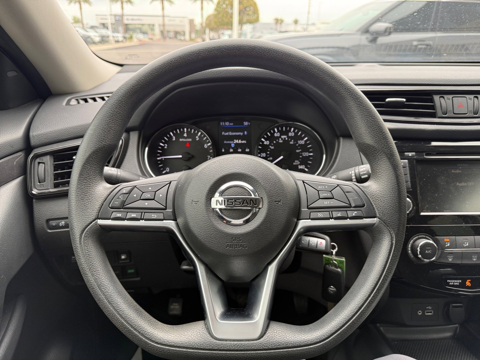 Used 2019 Nissan Rogue S image 9
