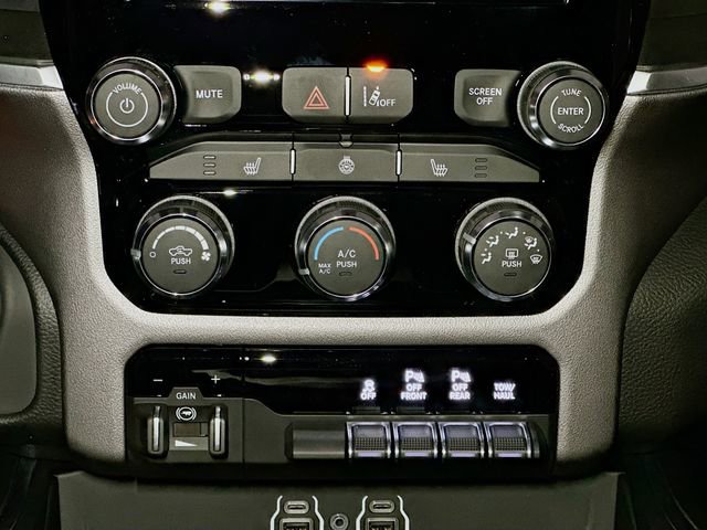 New 2026 RAM 1500 4x4 Crew Cab image 10