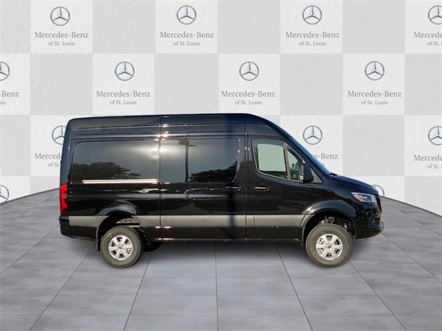 New 2025 Mercedes-Benz Sprinter 2500 image 2