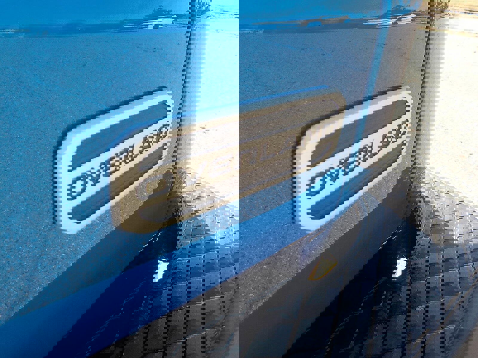 Used 2023 Jeep Gladiator Overland w/ Popular Equipment Package AWD/4WD image 20