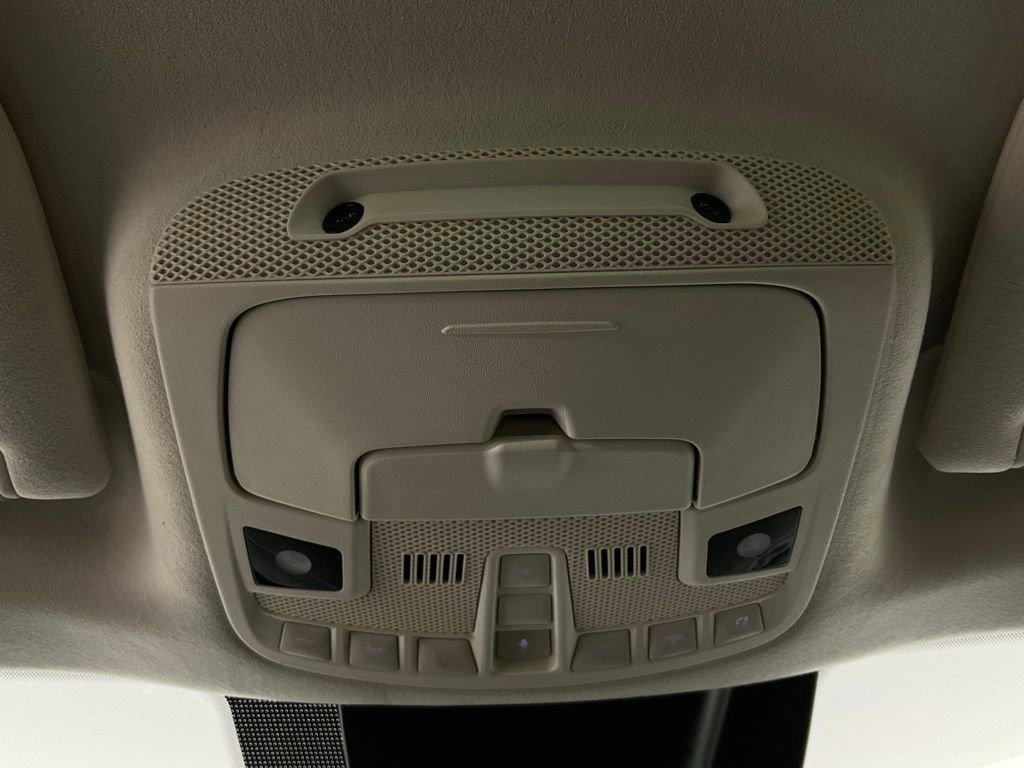 Used 2021 Lincoln Navigator Black Label w/ Cargo Convenience Package image 20