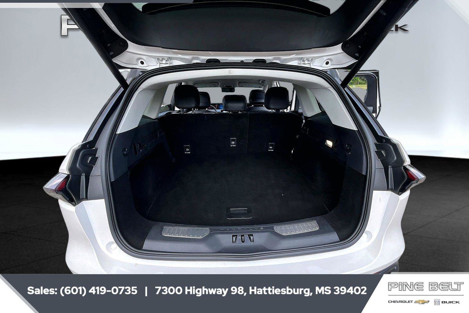 Used 2024 Lincoln Nautilus Premier AWD/4WD image 21