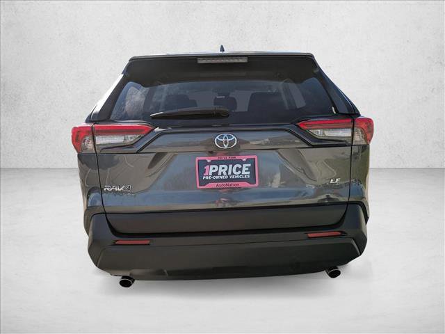 Used 2020 Toyota RAV4 LE image 7
