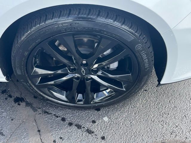 Used 2024 Chevrolet Malibu LT w/ Sport Edition image 9