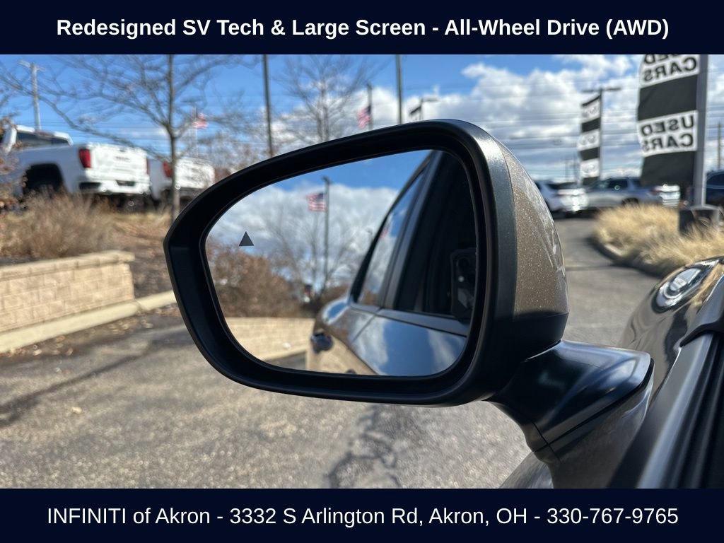 Used 2025 Nissan Kicks SV image 3