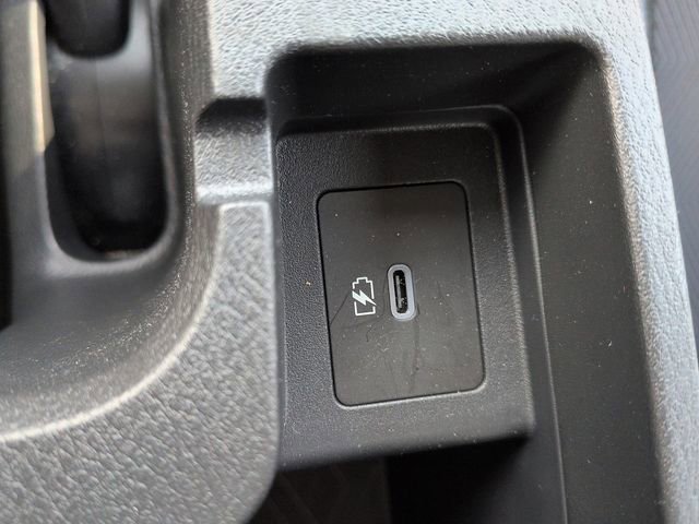 Used 2025 Nissan Versa SV image 25