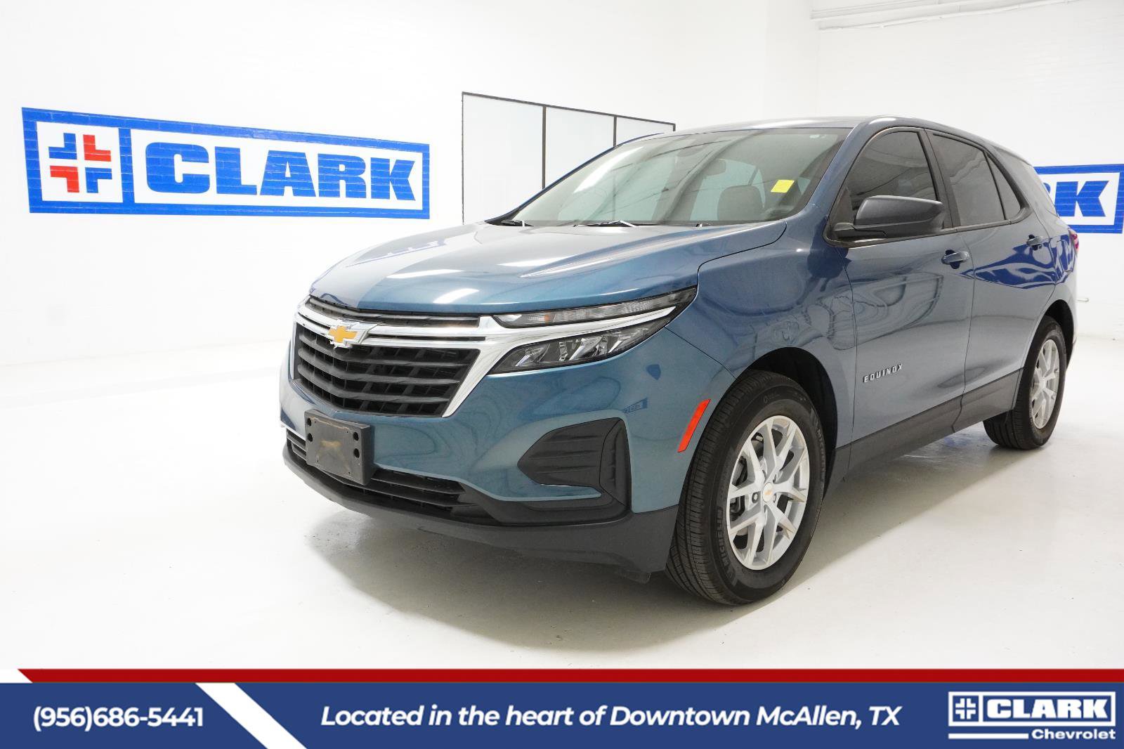 Used 2024 Chevrolet Equinox LS w/ Driver Confidence II Package image 1