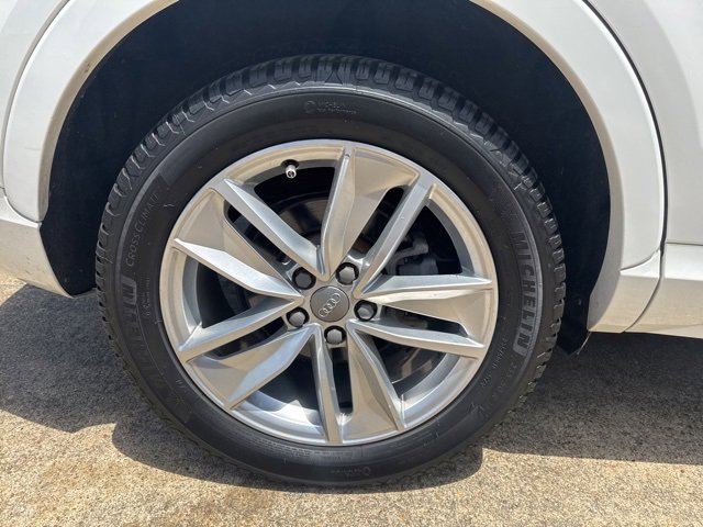 Used 2018 Audi Q3 2.0T Premium w/ Convenience Package image 31