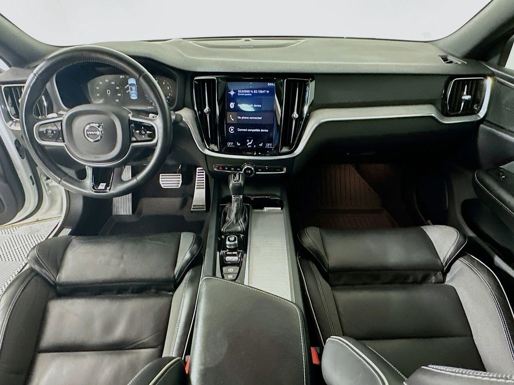 Used 2019 Volvo S60 T5 R-Design FWD image 3