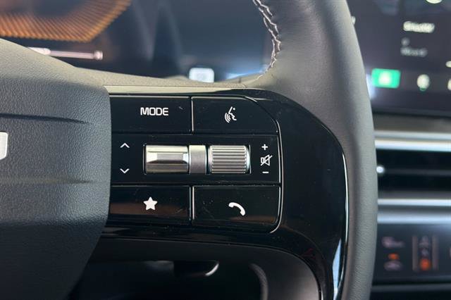 New 2026 Kia Sorento EX FWD image 30