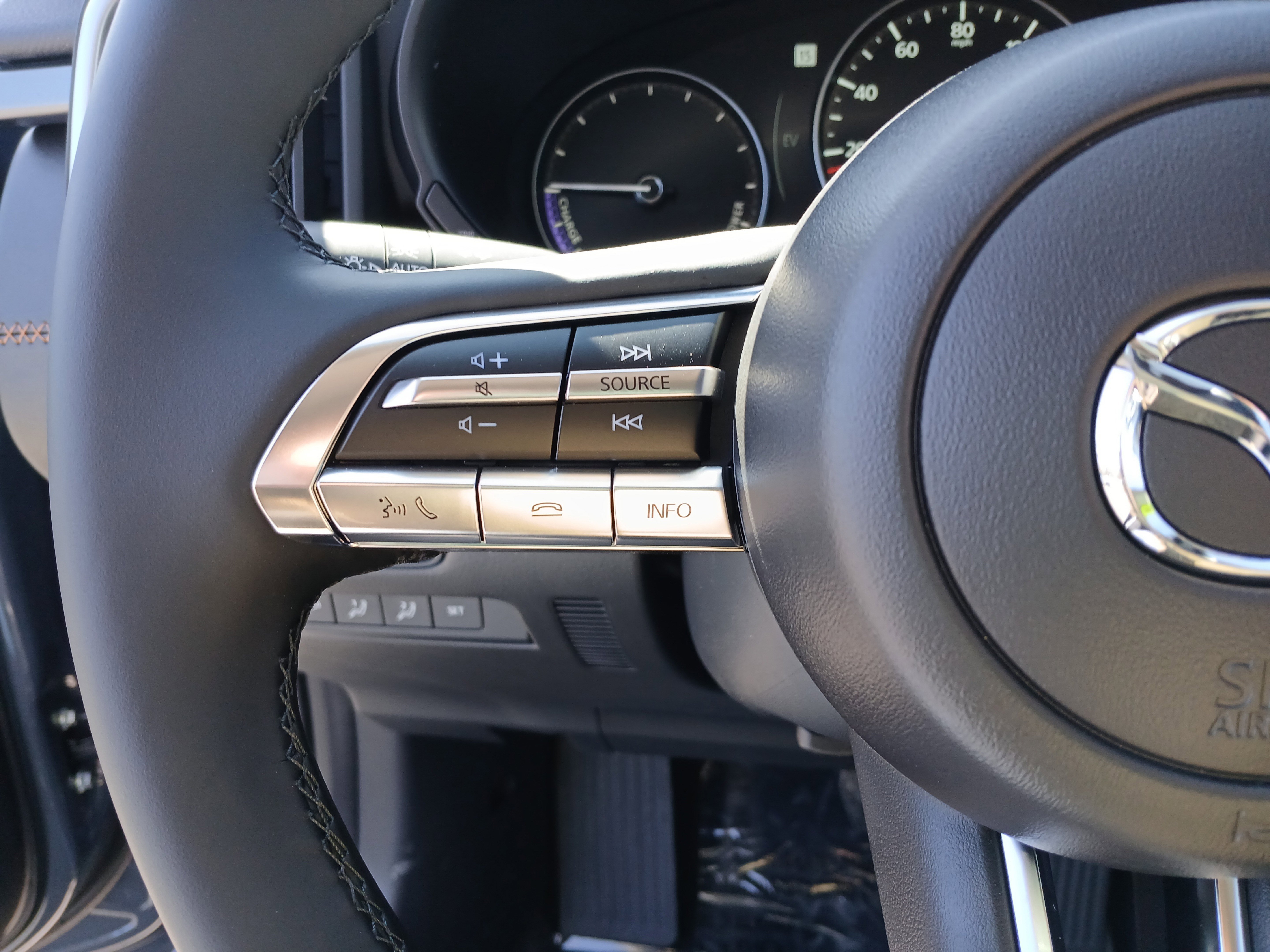 New 2025 MAZDA CX-50 AWD 2.5 Hybrid w/ Cargo Package image 18