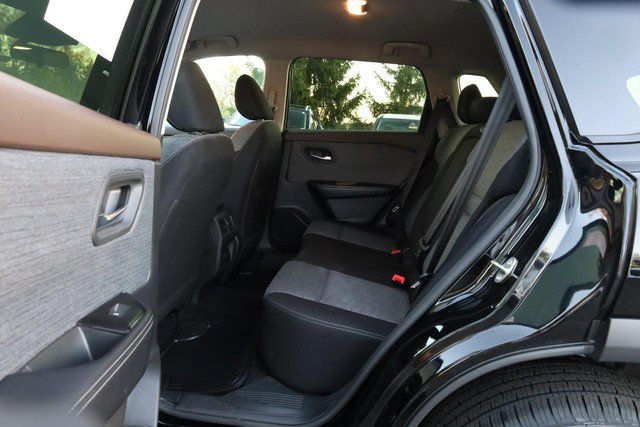 Certified 2023 Nissan Rogue SV AWD/4WD image 20