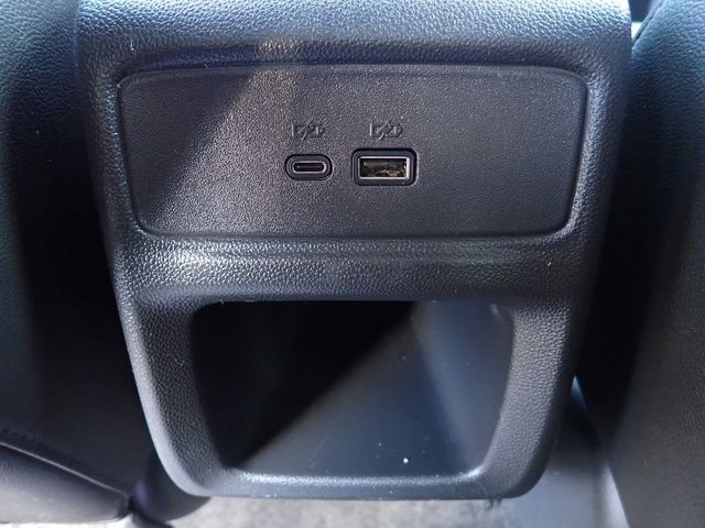 Used 2025 Chevrolet Trax RS image 18