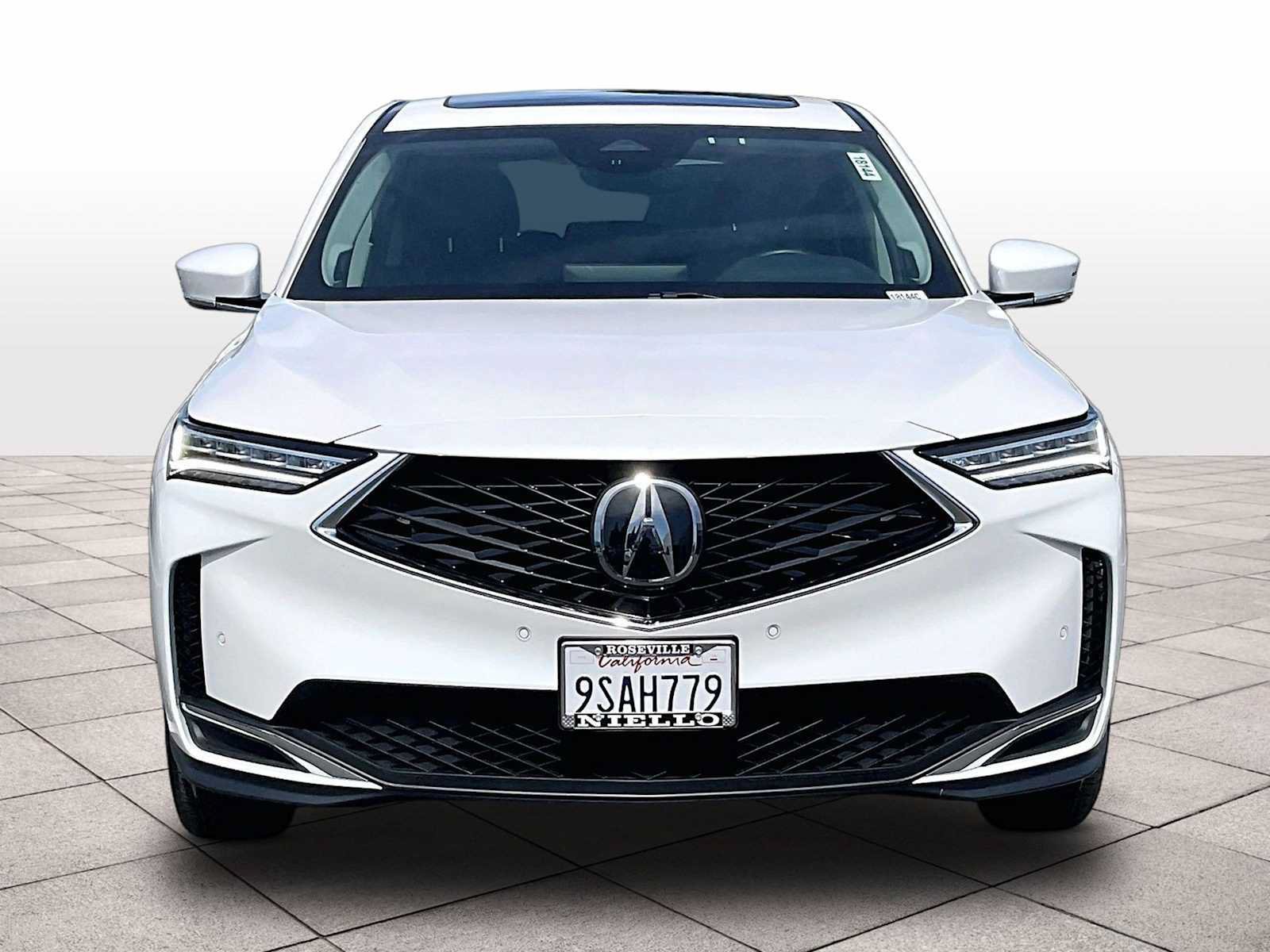 Used 2025 Acura MDX w/ Technology Package FWD image 3