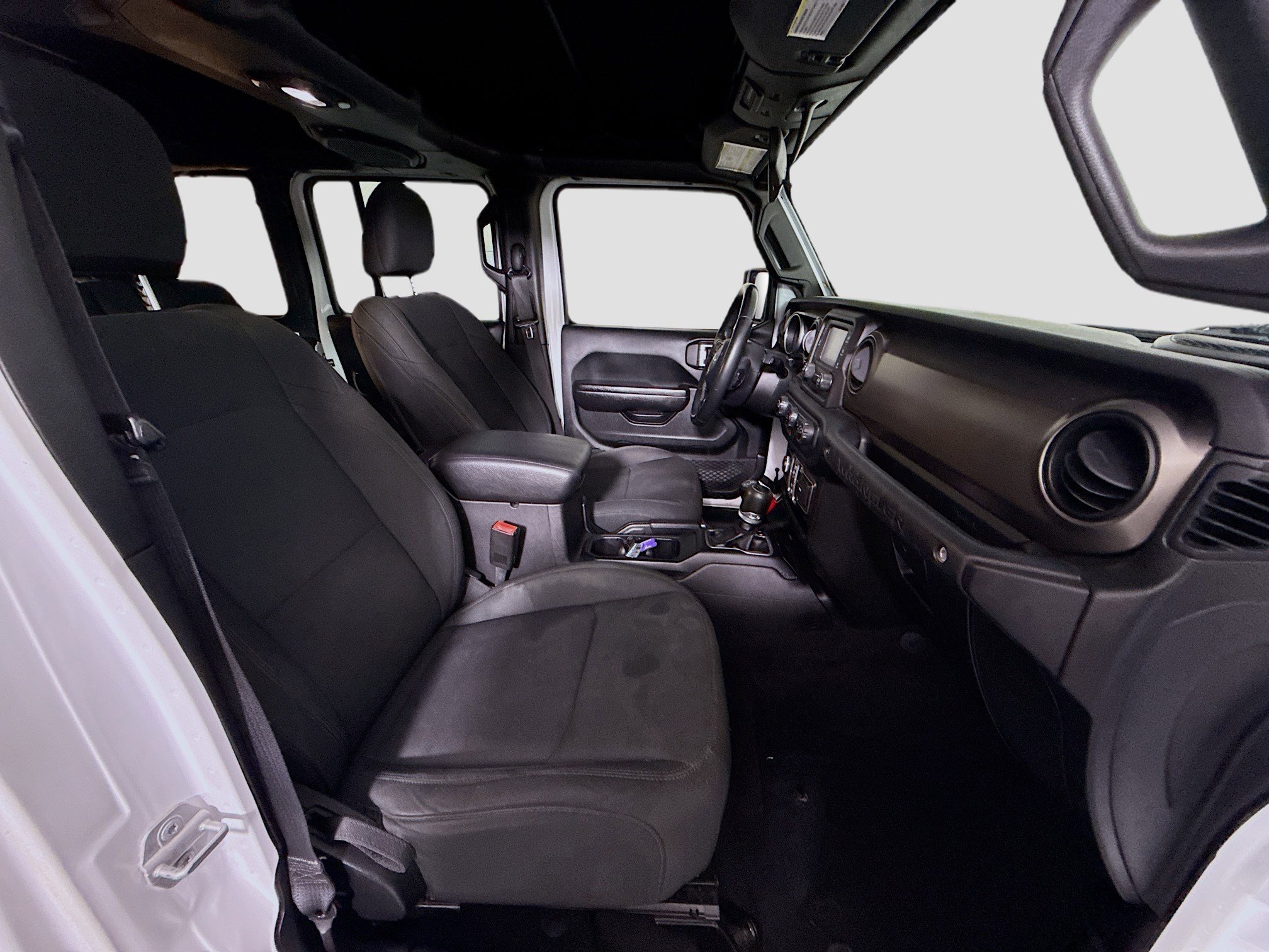 Used 2018 Jeep Wrangler Unlimited Sport S image 29