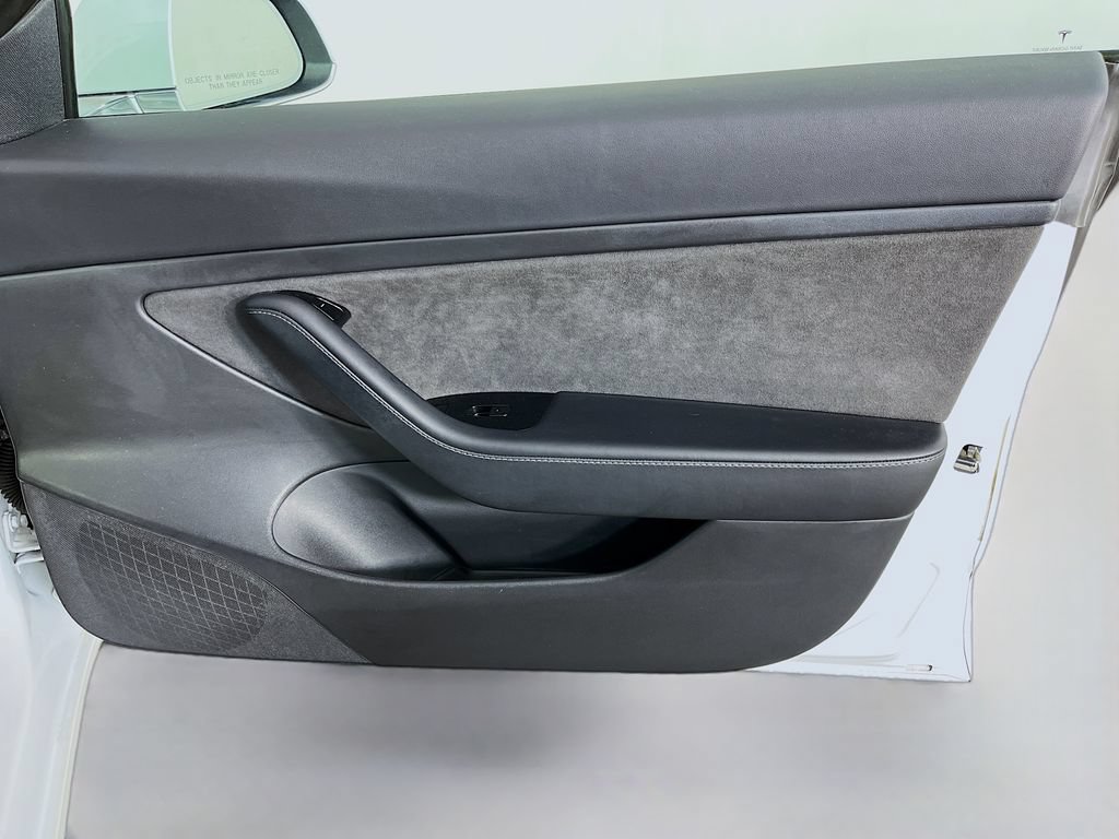 Used 2020 Tesla Model 3 Standard Range RWD image 34