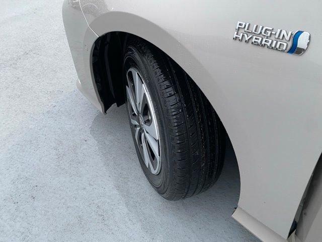 Certified 2017 Toyota Prius Prime Advanced image 26