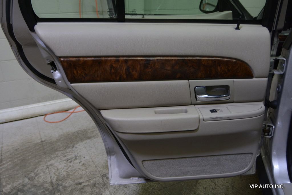 Used 2009 Mercury Grand Marquis LS image 9