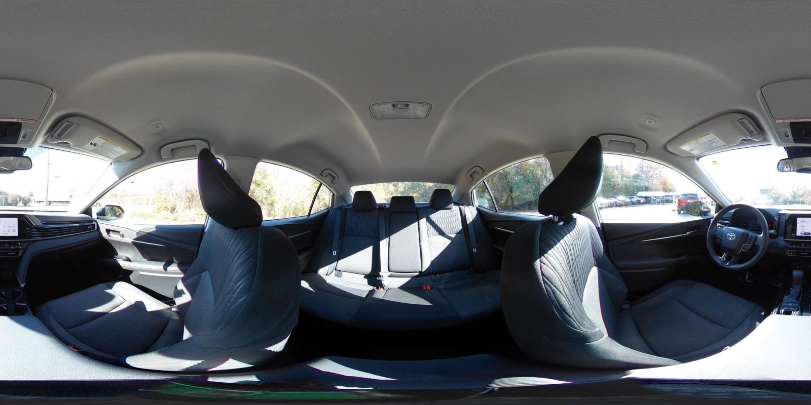 Used 2025 Toyota Camry LE image 37