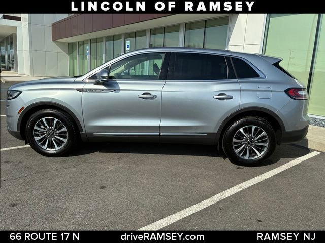 Used 2023 Lincoln Nautilus AWD w/ Premium Package image 2