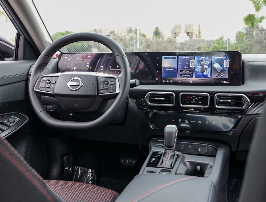 New 2026 Nissan Sentra SR w/ Floor Mat Package FWD image 23