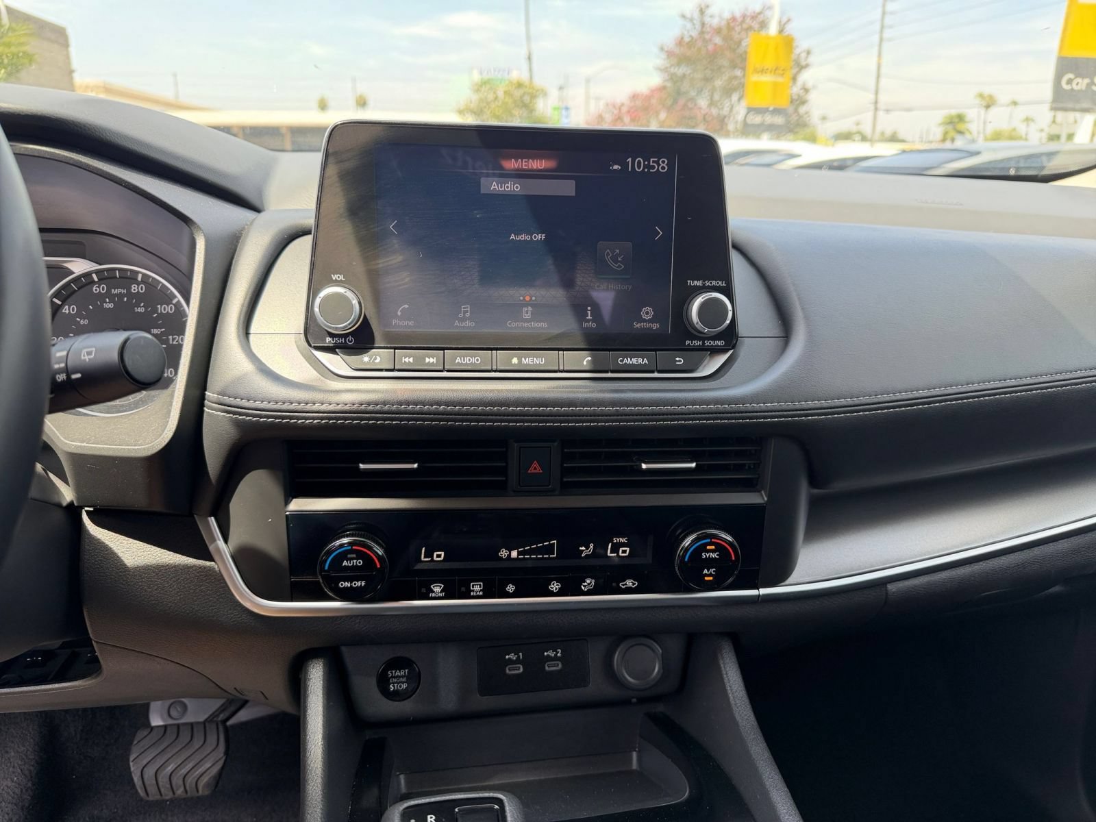 Used 2025 Nissan Rogue SV FWD image 17