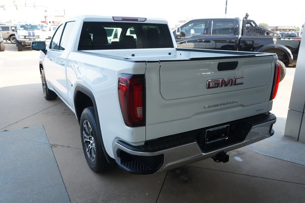 Used 2025 GMC Sierra 1500 SLT RWD image 11