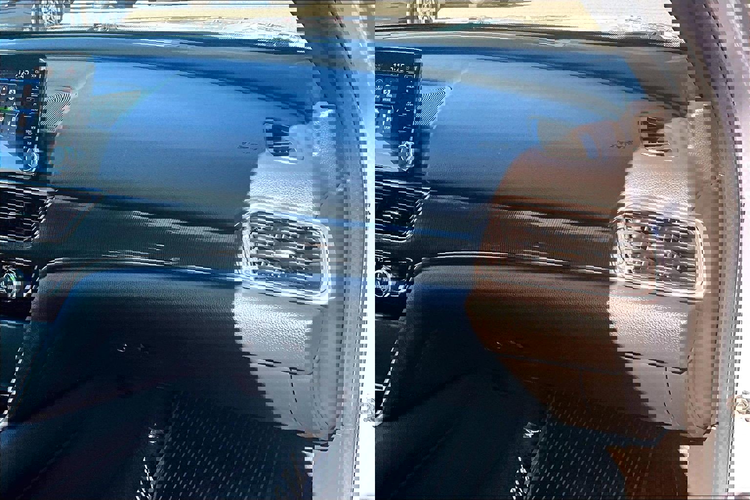 Used 2022 Honda Accord Sport image 15