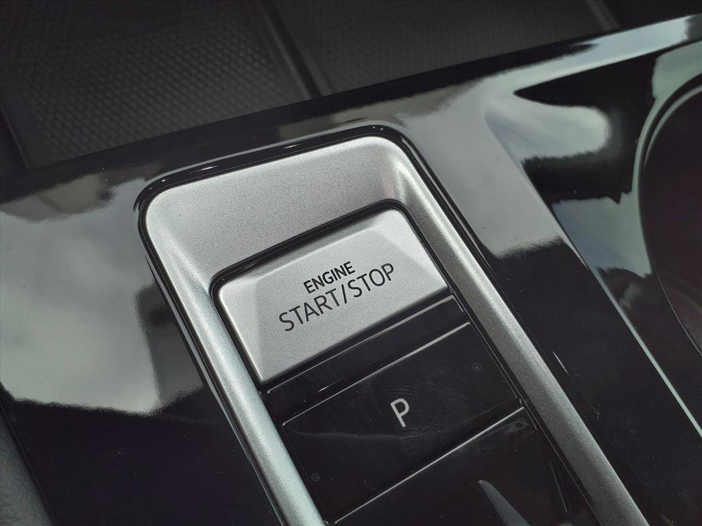 New 2026 Volkswagen Atlas Cross Sport SE image 18