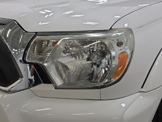 Used 2015 Toyota Tacoma 4x4 Double Cab w/ TRD Off-Road Package image 28