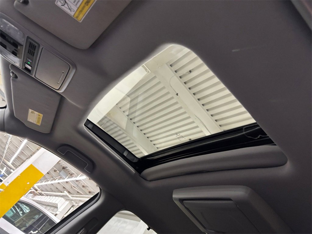 Used 2022 Honda Pilot Touring image 33