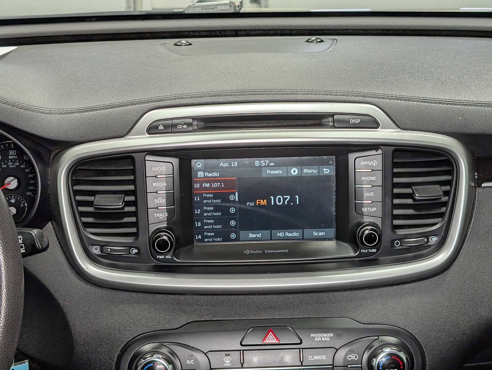 Used 2018 Kia Sorento LX image 18