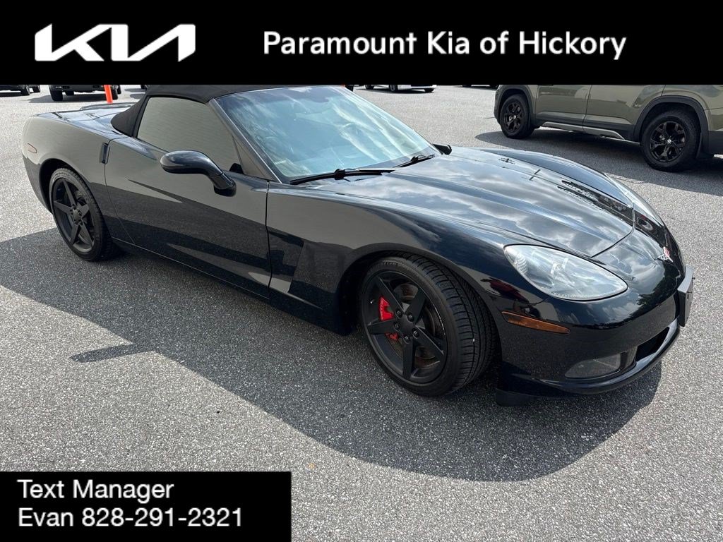 Used 2005 Chevrolet Corvette Convertible w/ Preferred Equipment Group RWD image 3
