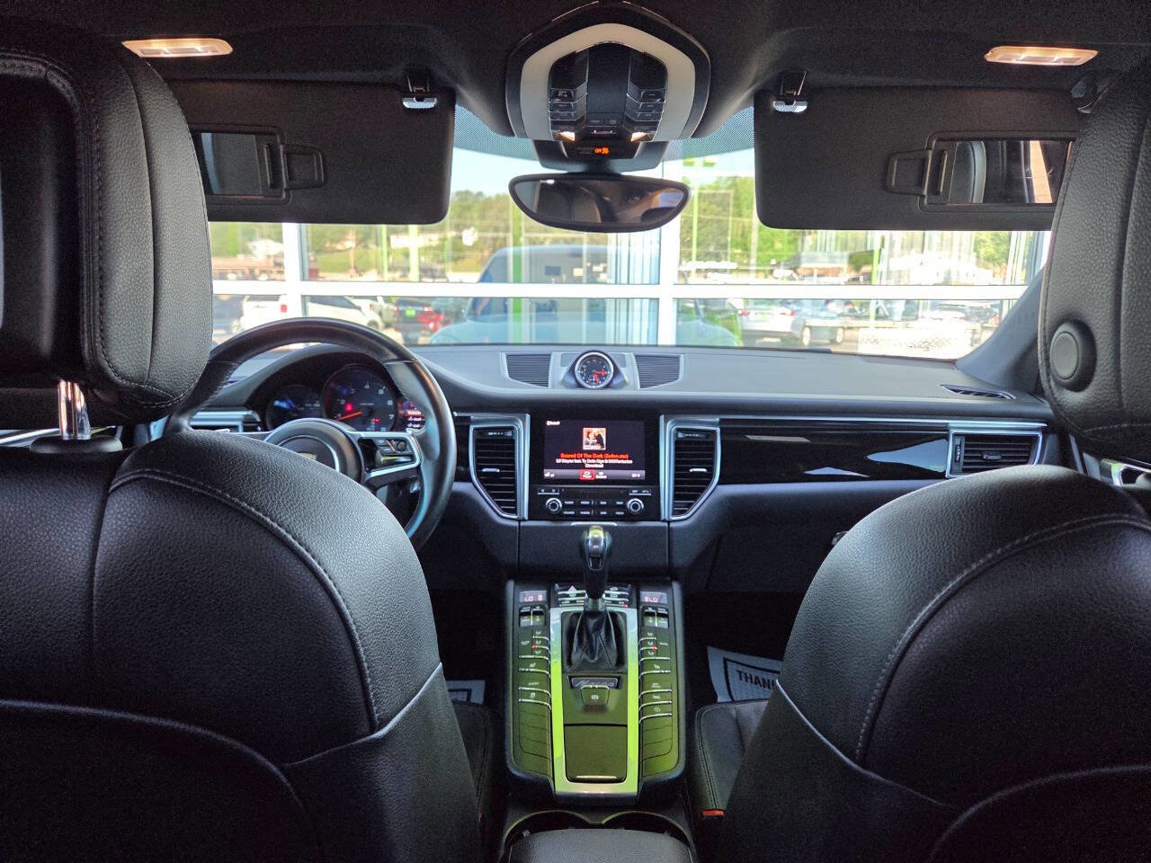 Used 2017 Porsche Macan Base AWD 4dr SUV image 27