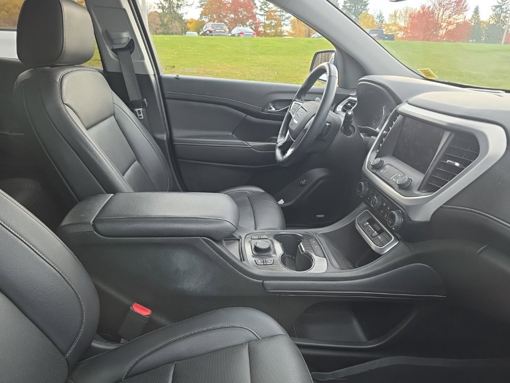 Used 2023 GMC Acadia SLT AWD/4WD image 6
