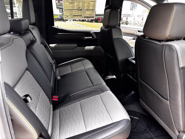 New 2026 Chevrolet Silverado 1500 ZR2 AWD/4WD image 15