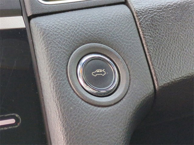 Used 2019 Ford Taurus Limited image 15