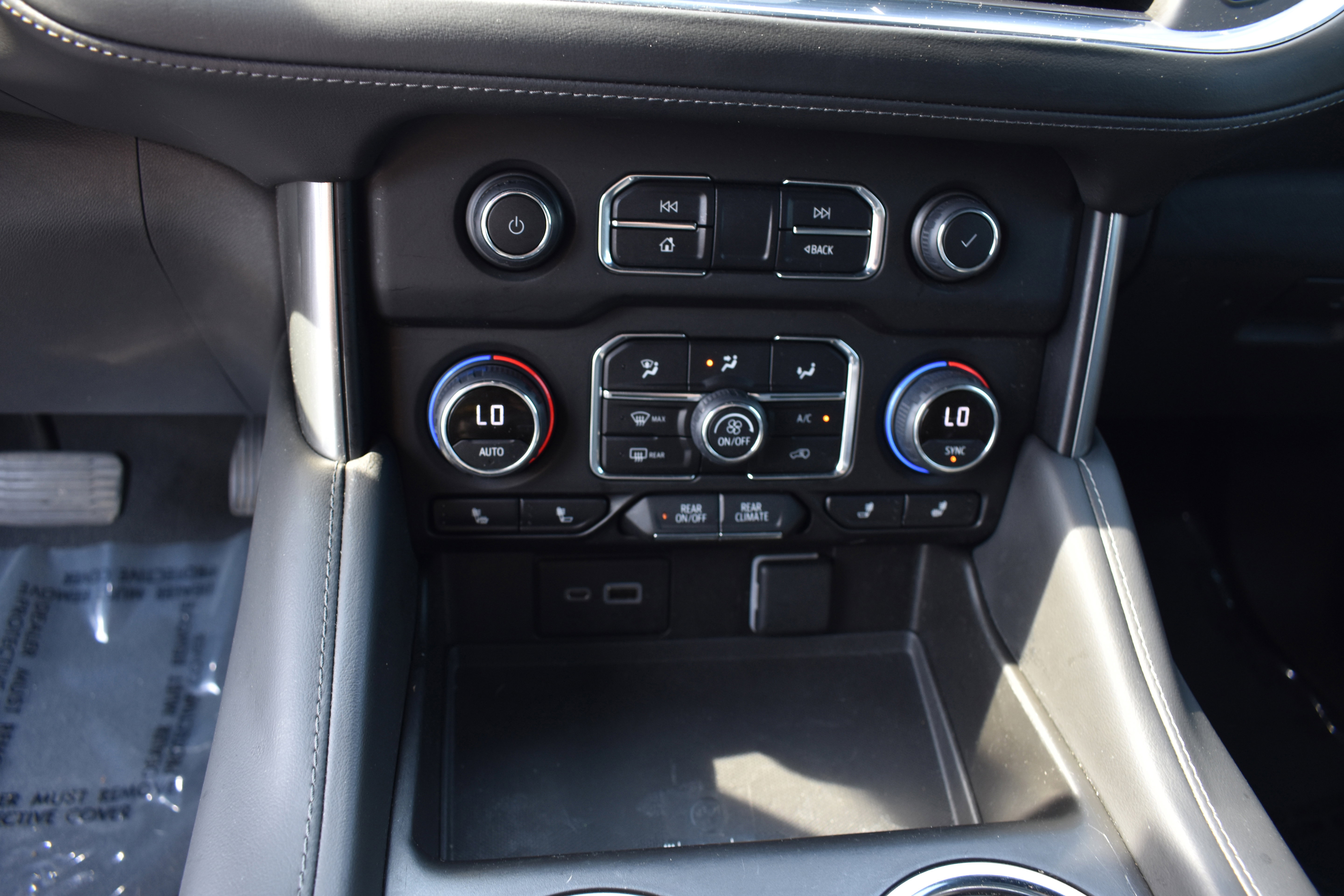 Used 2023 Chevrolet Tahoe LT image 24