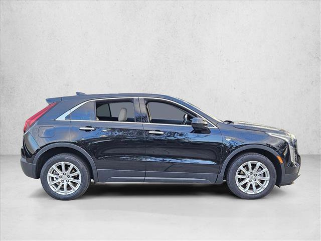Used 2022 Cadillac XT4 Luxury image 4