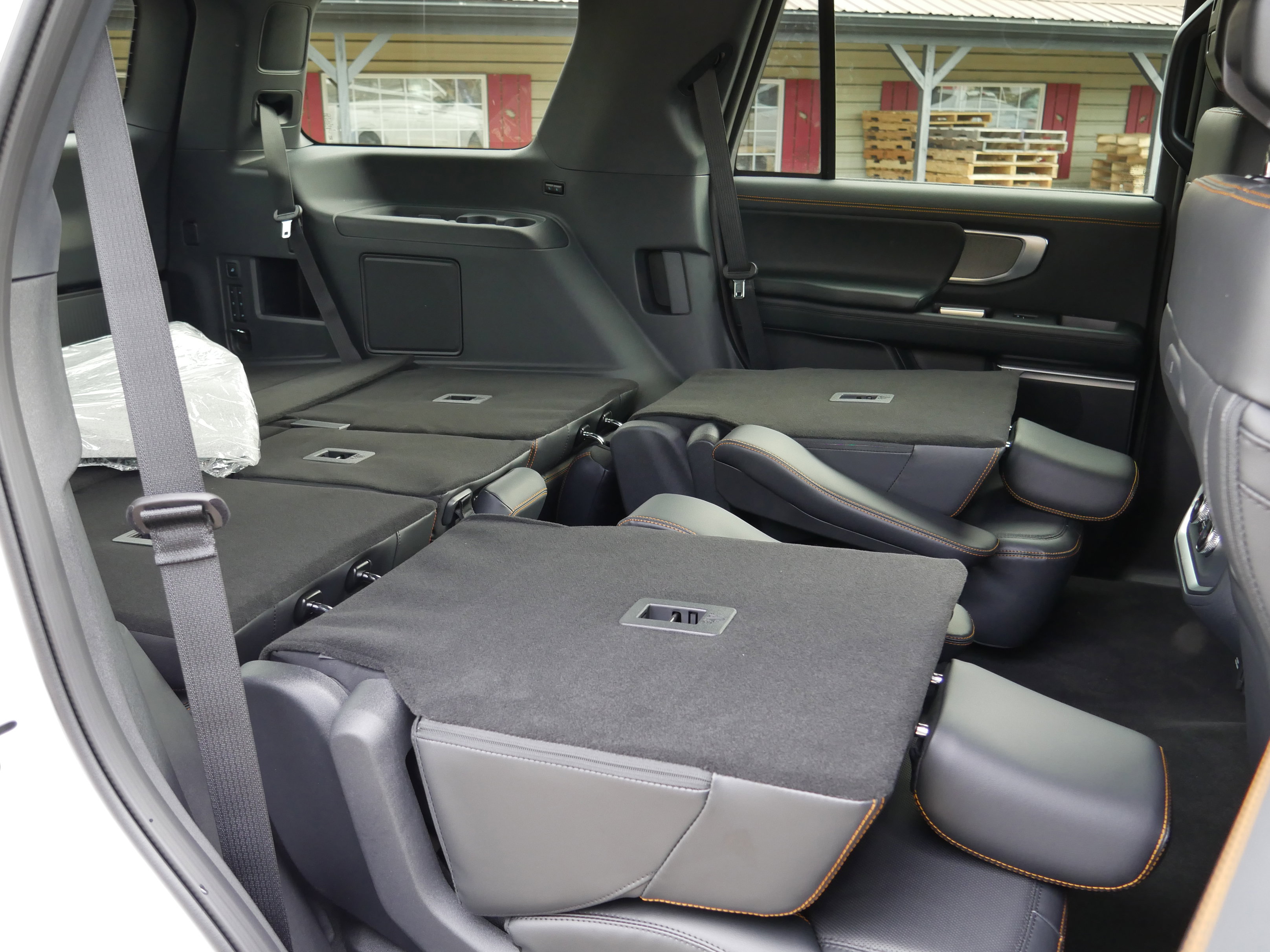 New 2026 Ford Expedition Tremor image 33