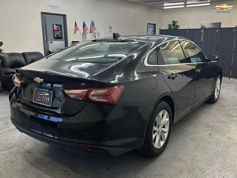 Used 2021 Chevrolet Malibu LT FWD image 7
