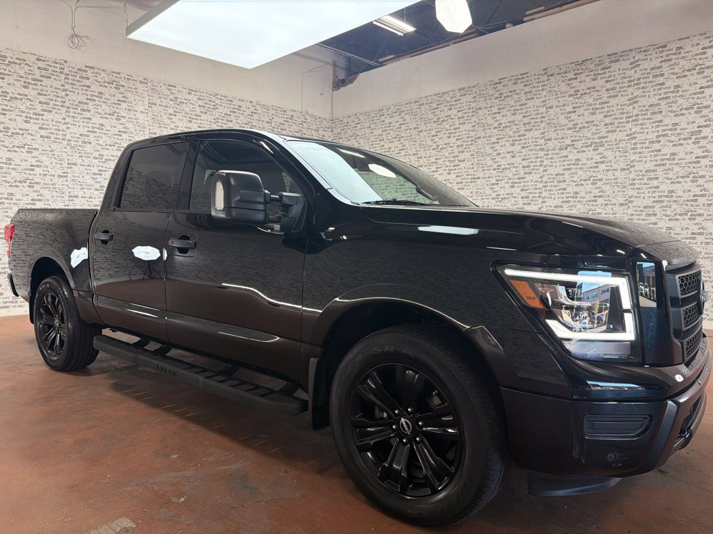 Used 2024 Nissan Titan SV w/ SV Convenience Package