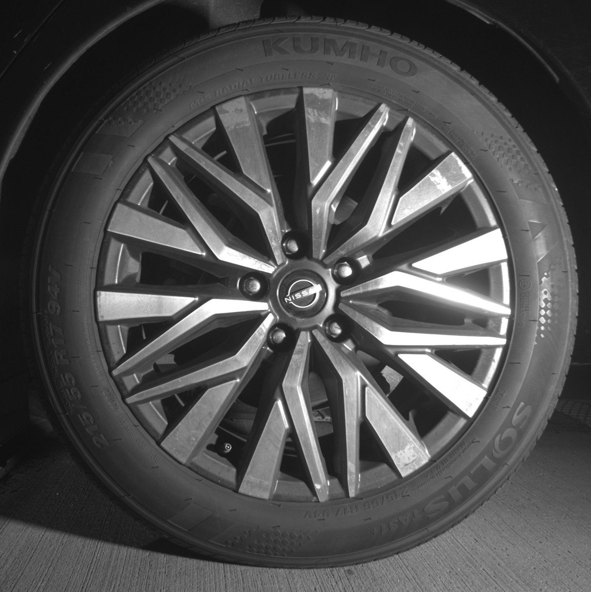 Used 2025 Nissan Altima 2.5 SV image 14