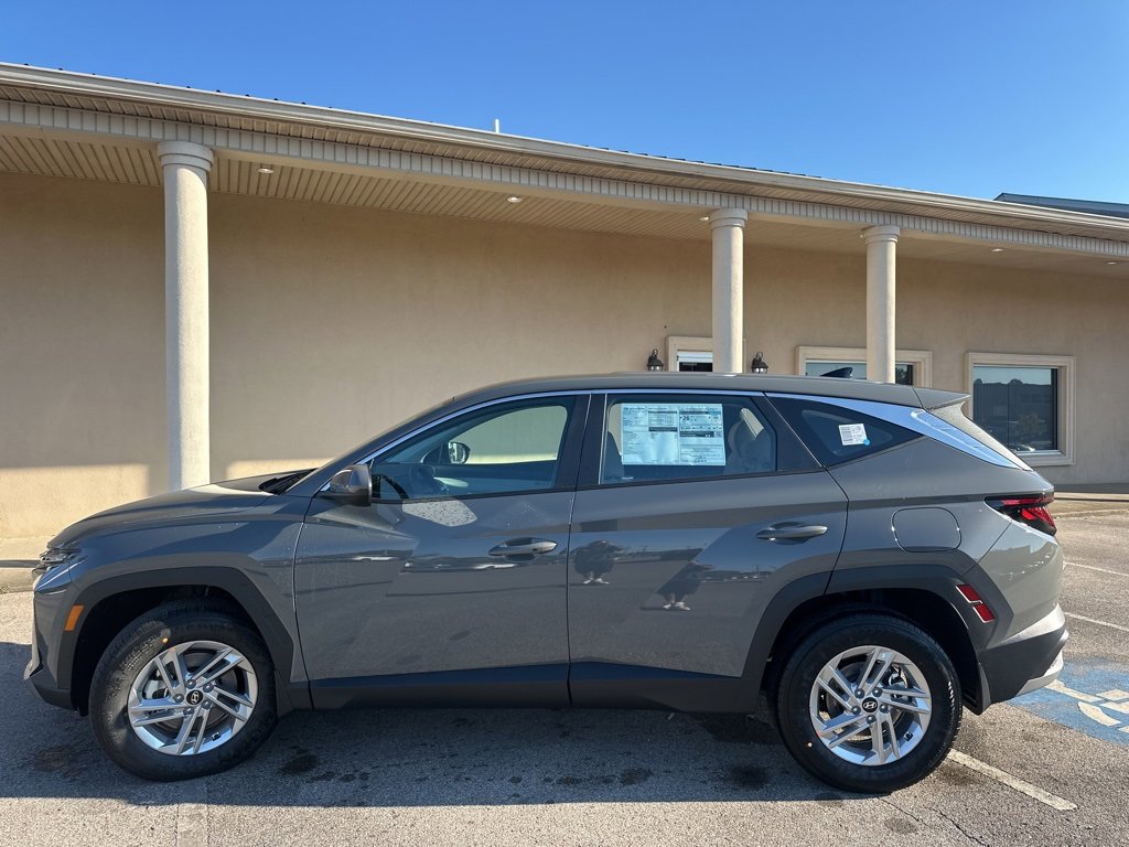 New 2026 Hyundai Tucson SE image 5