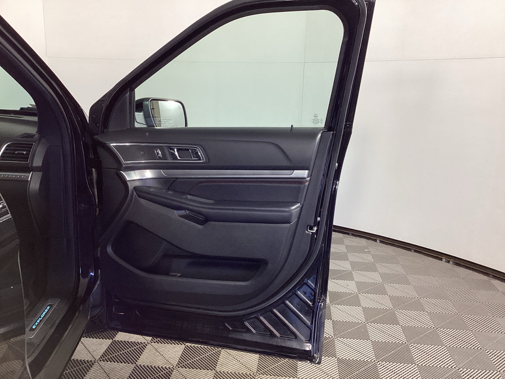Used 2018 Ford Explorer Sport AWD/4WD image 8