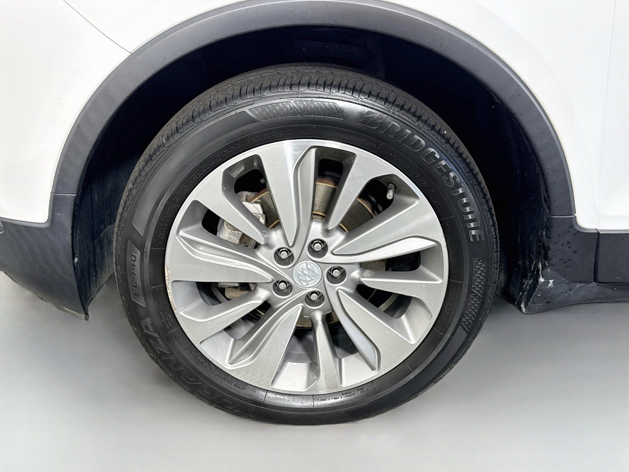 Used 2020 Buick Encore Preferred FWD image 38